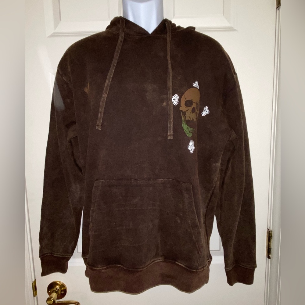 Men’s acid wash rusty brown skull royalty hooded sweatshirt. NWOT